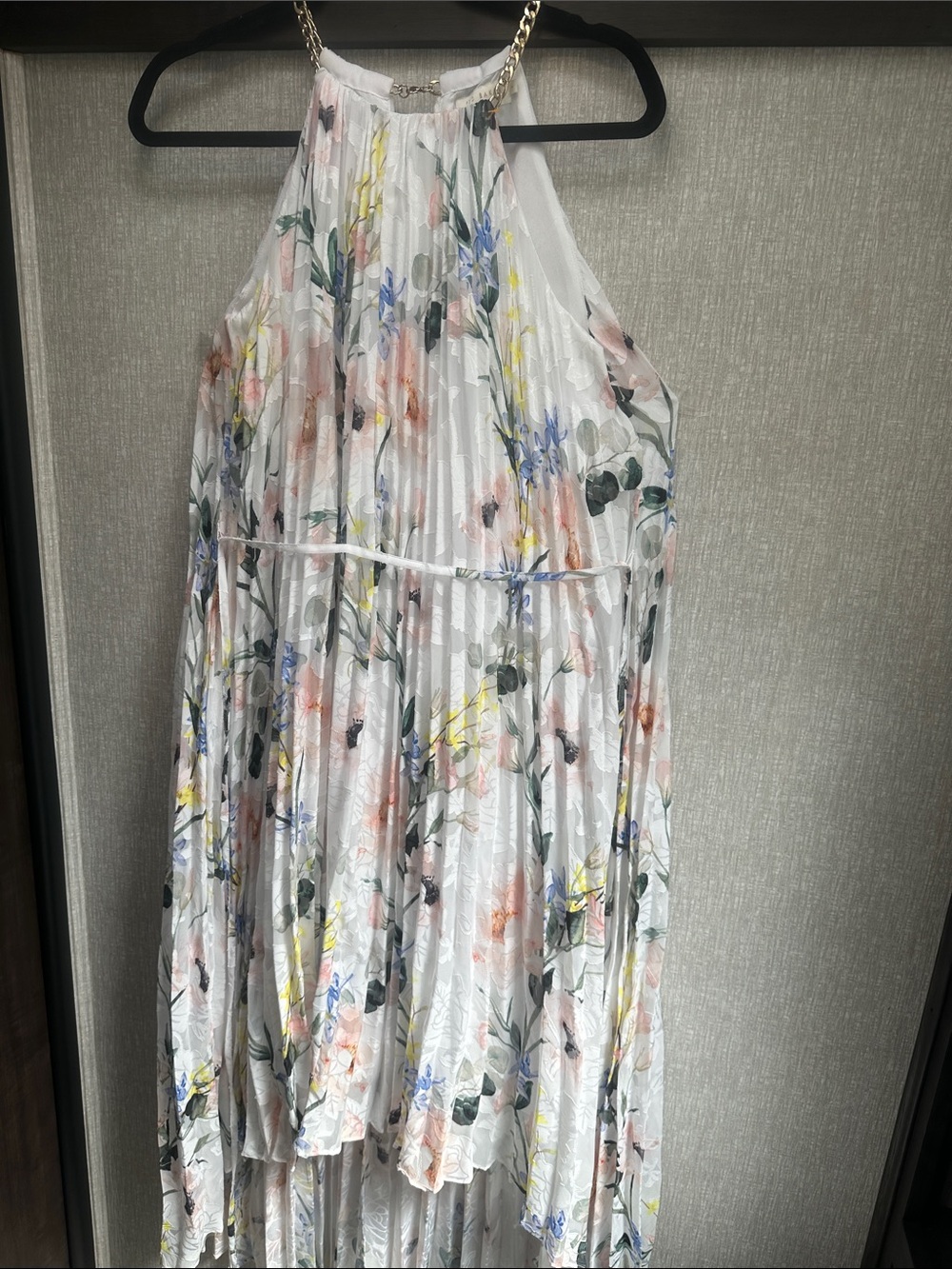 Ted Baker London White Floral Pleated Maxi Dress
